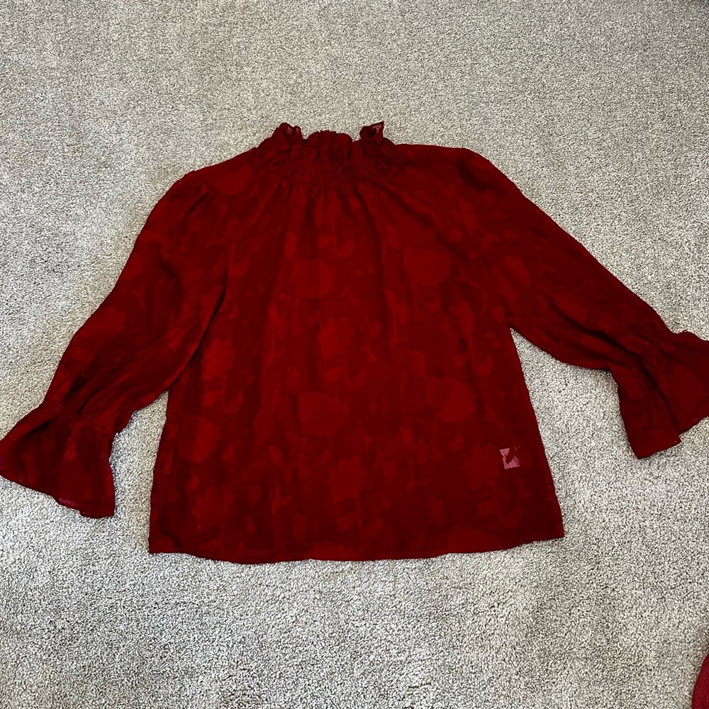 Elegant Burgundy Floral Women's Top - Picture 3 of 7
